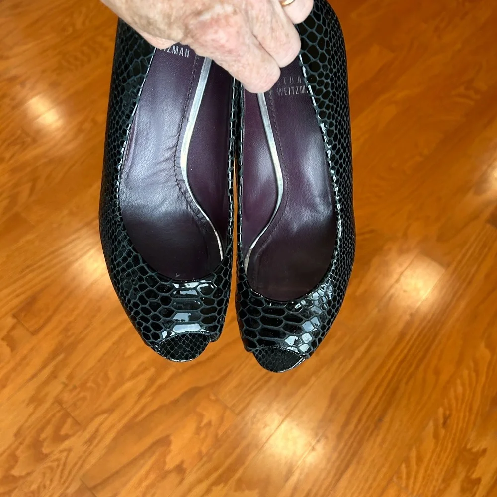 Stuart Weitzman - Picture 2 of 6